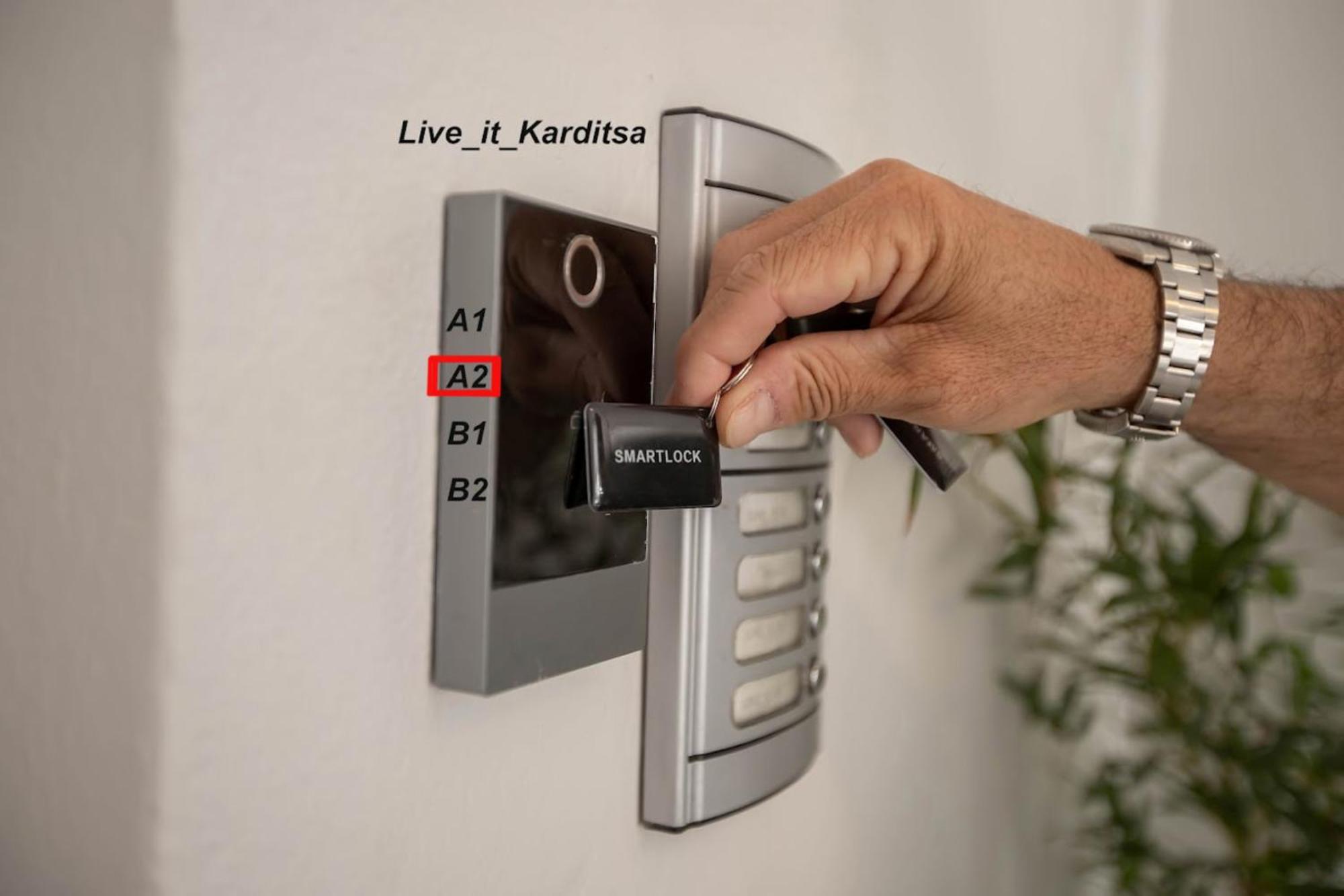 Live It _ Karditsa Exterior photo